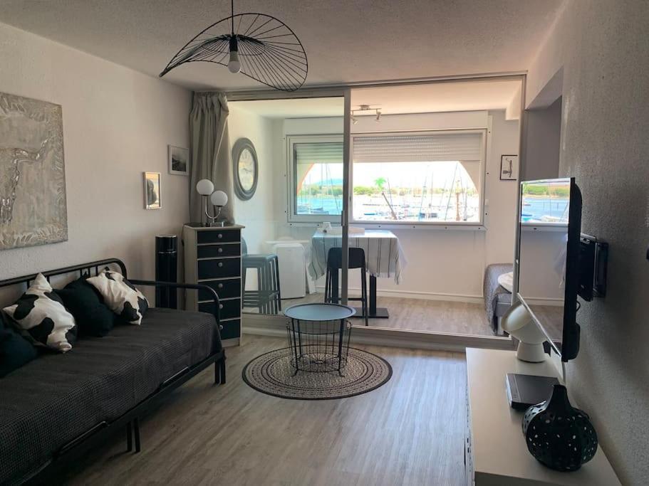 לאוקאט Appartement Avec Vue Sur Le Port מראה חיצוני תמונה